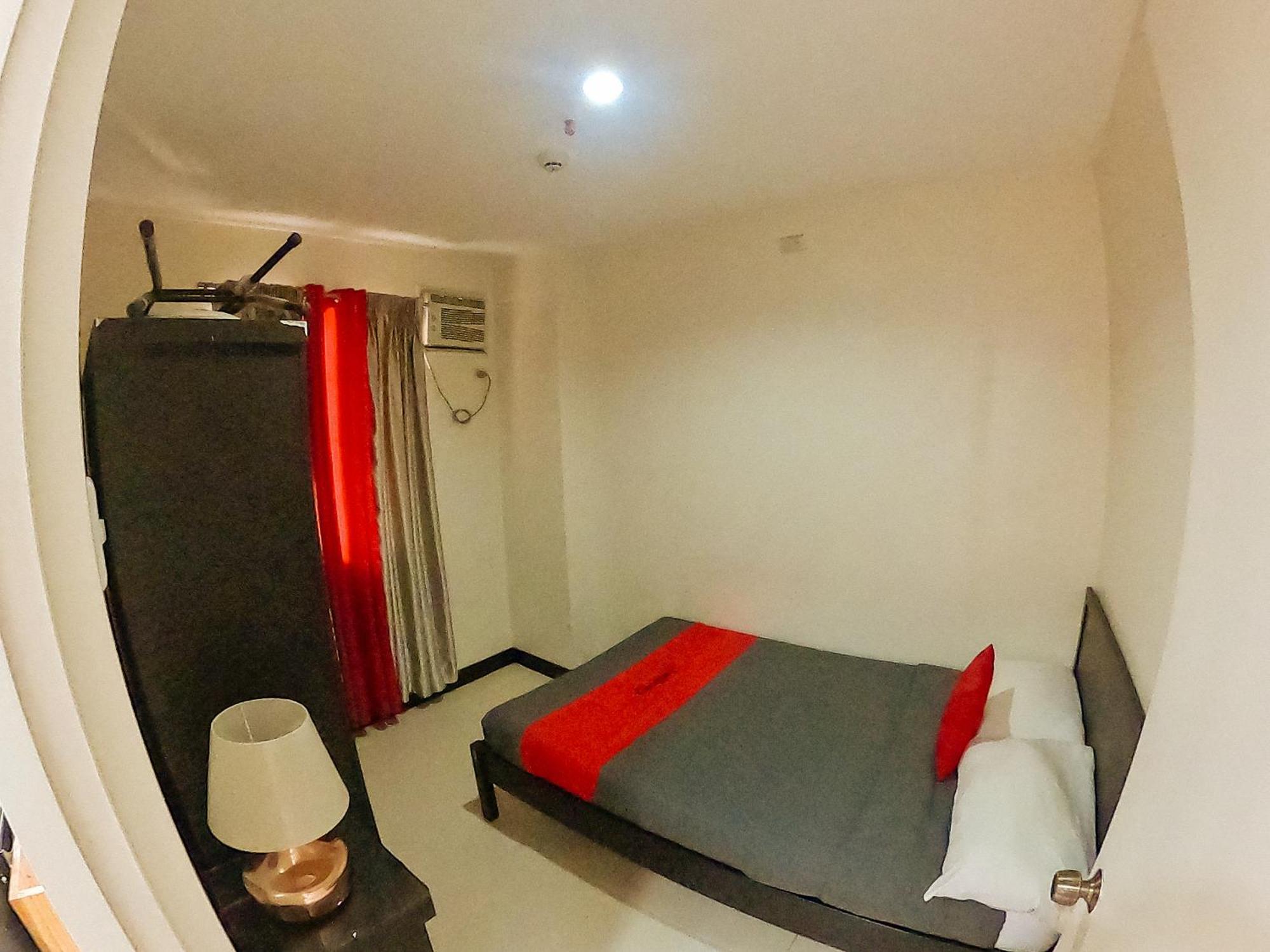 Reddoorz Plus @ Mabolo Cebu Room photo
