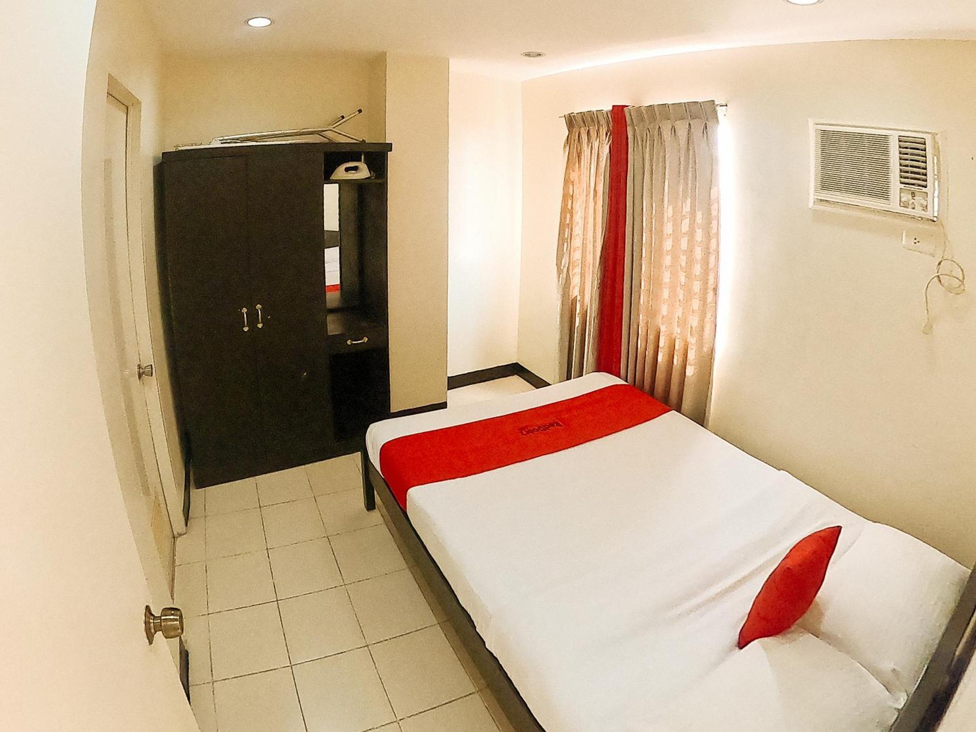 Reddoorz Plus @ Mabolo Cebu Room photo